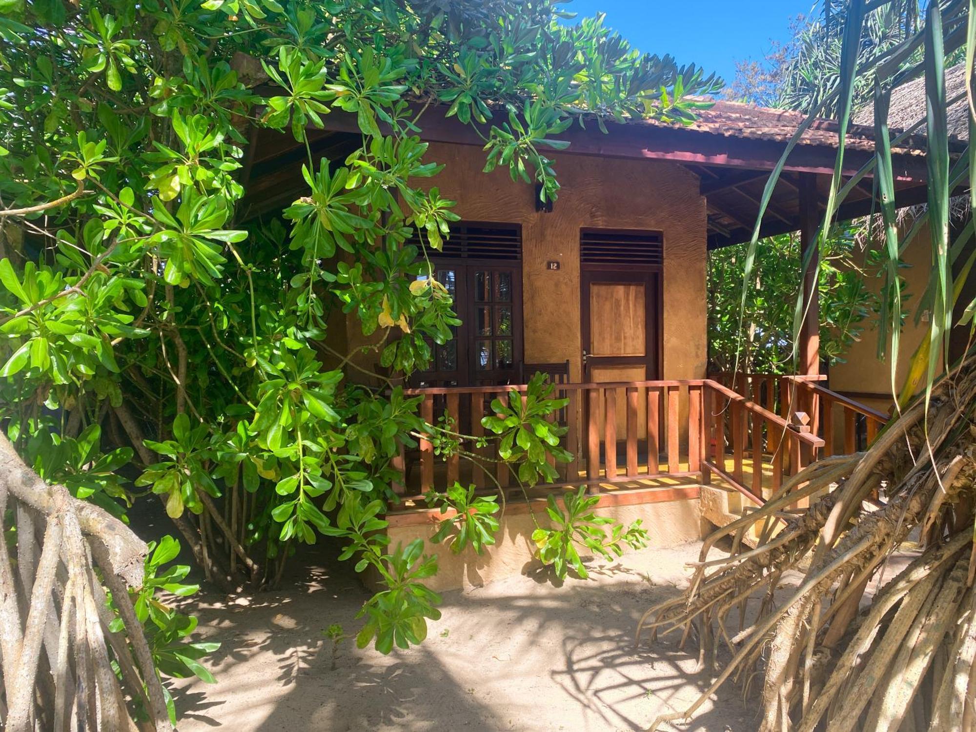 Ganesh Garden Beach Cabanas Tangalle Room photo